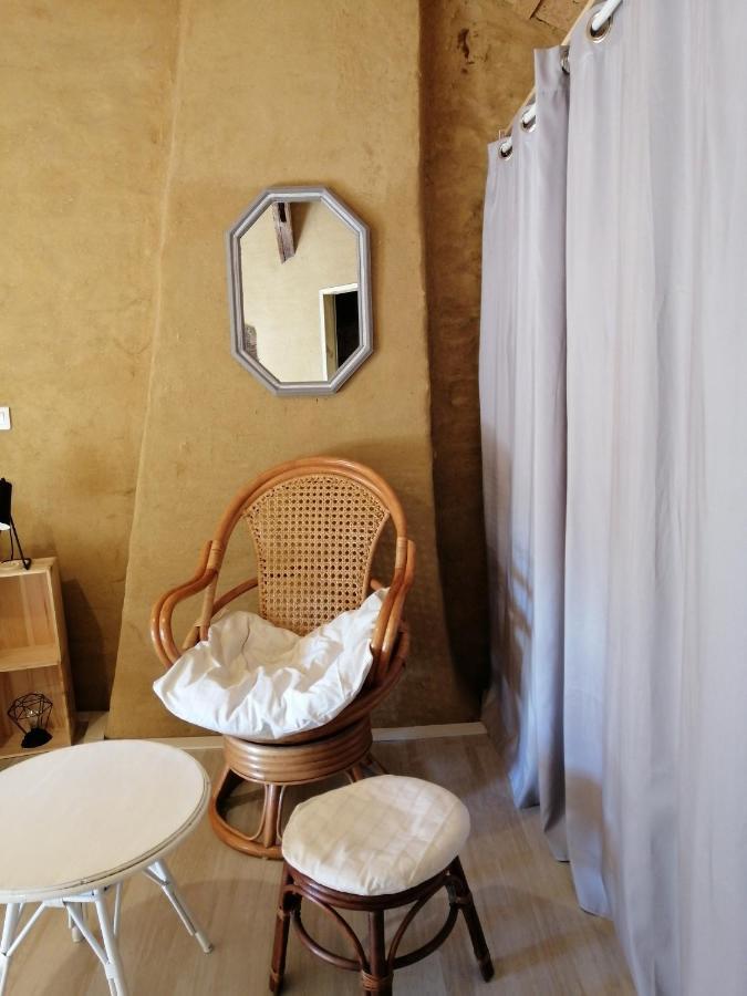 Chambres D'Hotes "La Source" Mareuil-sur-Lay Екстериор снимка
